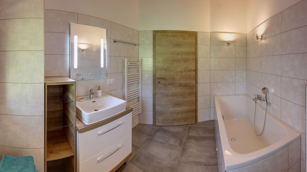 BathRoom BathRoom